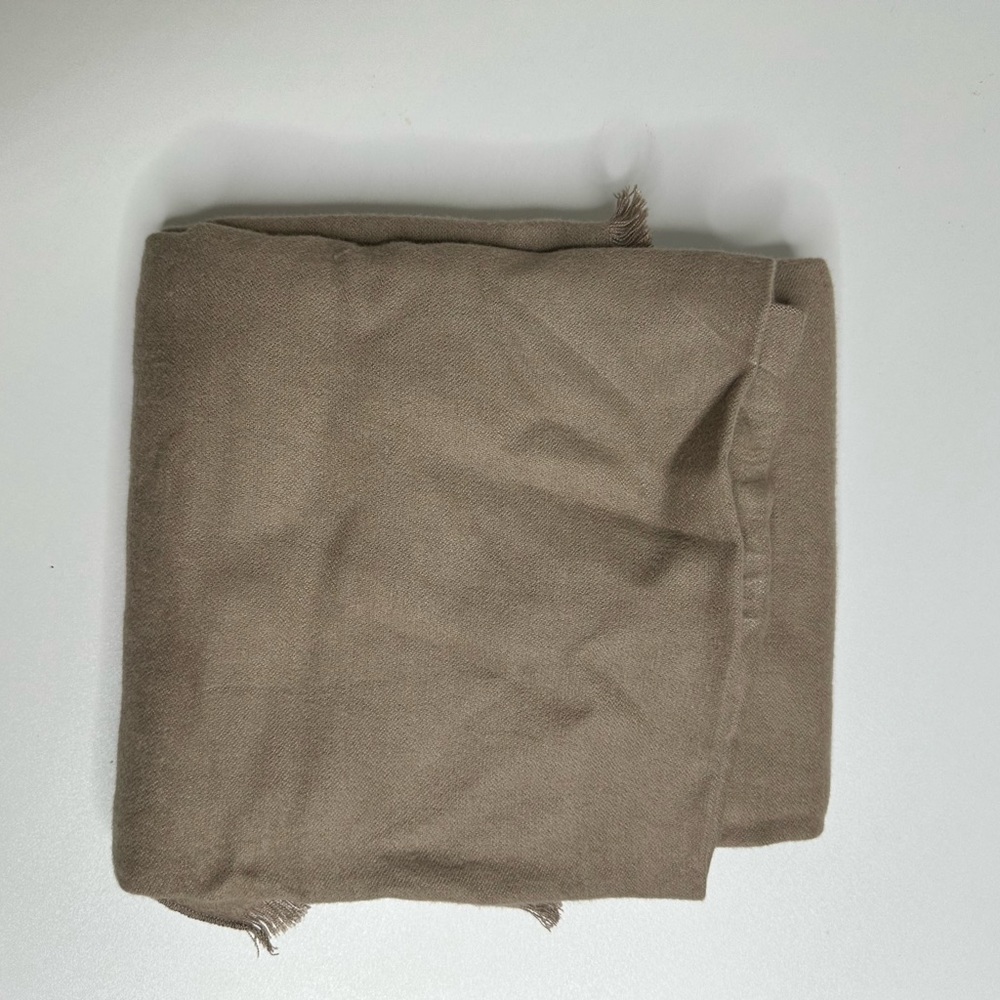 Unbranded cashmere scarf